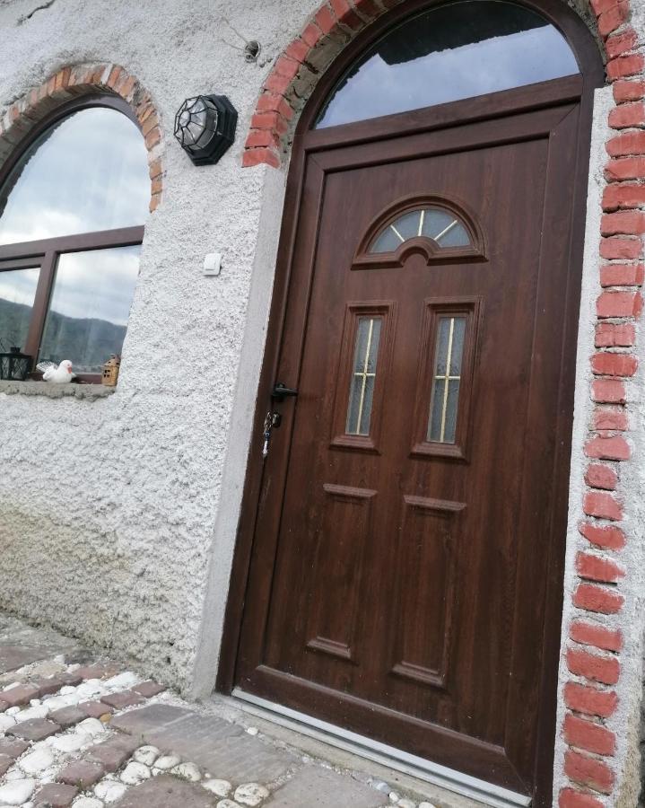 Лилянината Къща Villa Kalofer Exterior photo