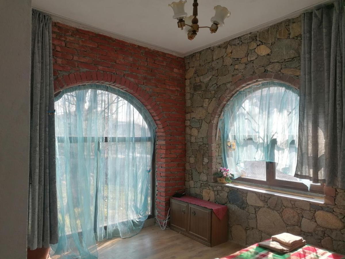 Лилянината Къща Villa Kalofer Exterior photo