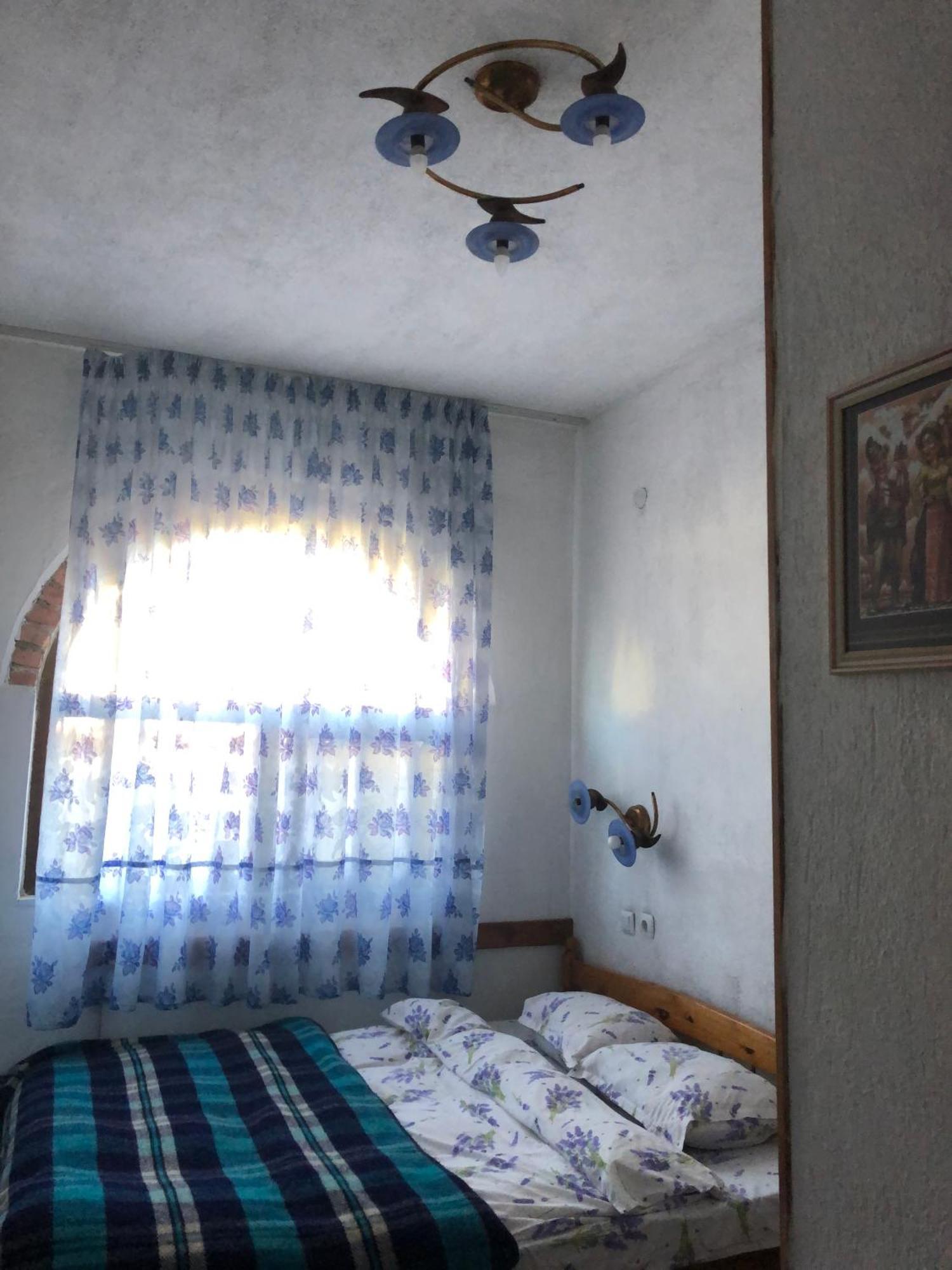 Лилянината Къща Villa Kalofer Exterior photo
